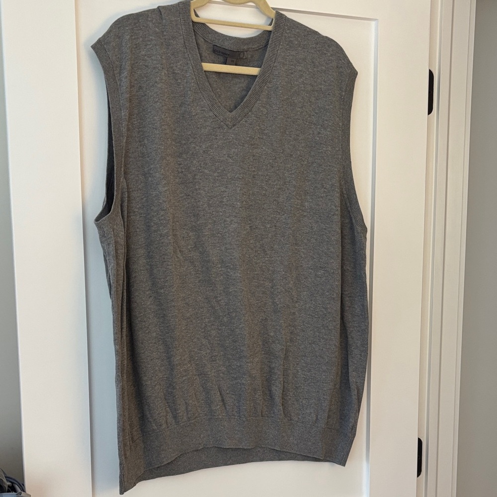 Old Navy Charcoal Knit Vest